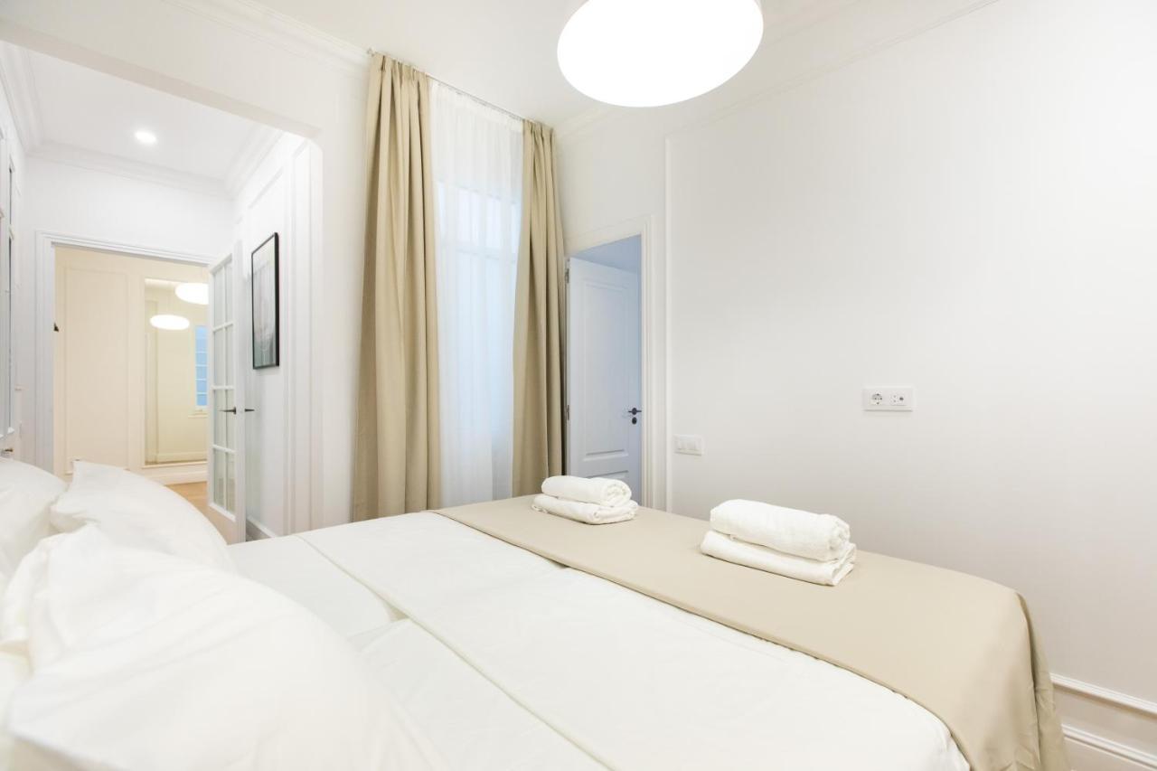Majestic 4Br/4Bath Apartment In Sagrada Familia Area Βαρκελώνη Εξωτερικό φωτογραφία